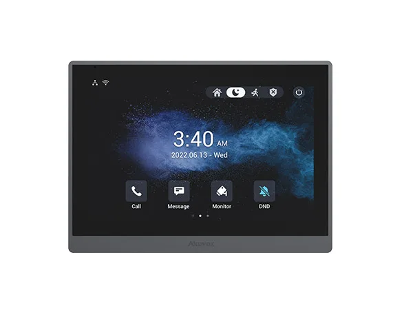 10" touchscreen